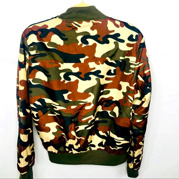 Women’s Camouflage Print Fashion Baseball Jacket - Picture 3 of 4